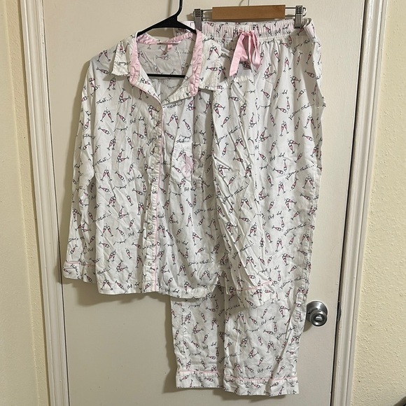 EUC Victorias Secret Champagne Toast Celebration Long Sleeve Pajamas Set Medium - Picture 1 of 6